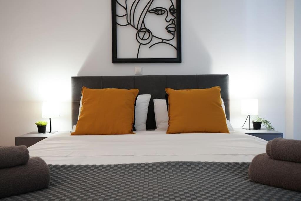 Syntagma Square, 70Sqm Pentelis Sunny Apartment Atenas Exterior foto