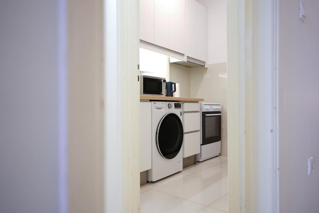Syntagma Square, 70Sqm Pentelis Sunny Apartment Atenas Exterior foto