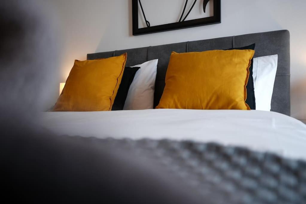 Syntagma Square, 70Sqm Pentelis Sunny Apartment Atenas Exterior foto