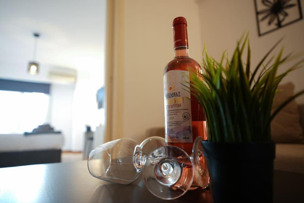 Syntagma Square, 70Sqm Pentelis Sunny Apartment Atenas Exterior foto